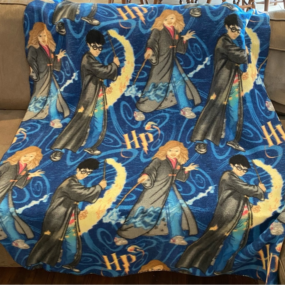 Blue Harry Potter-Themed Fleece Throw Blanket